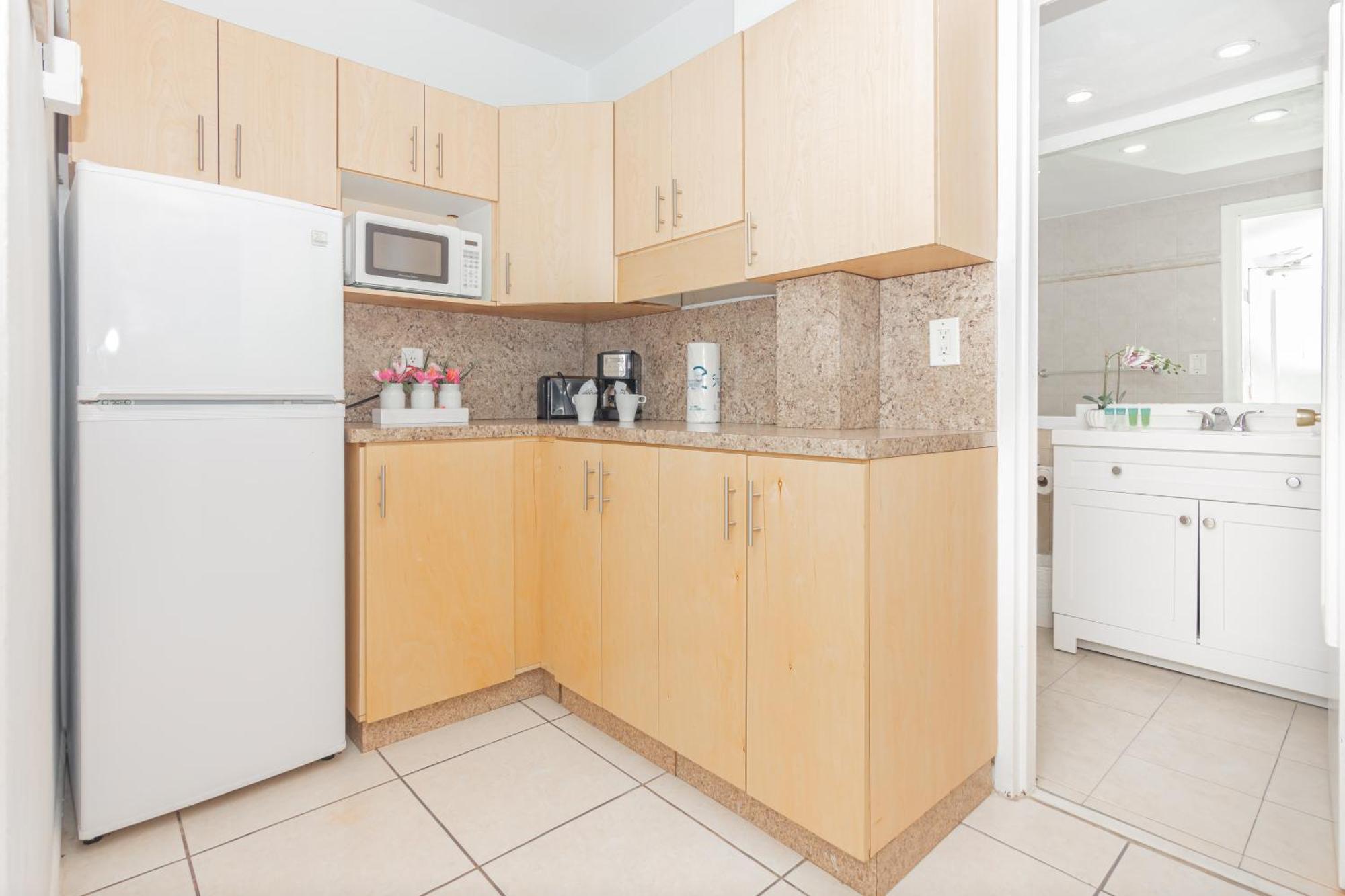 מיאמי ביץ' Girasole Rentals Suites מראה חיצוני תמונה