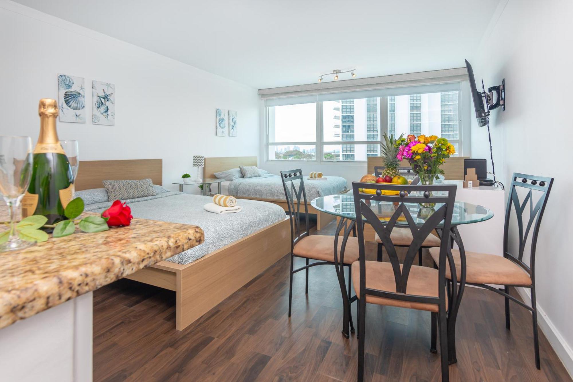 מיאמי ביץ' Girasole Rentals Suites מראה חיצוני תמונה