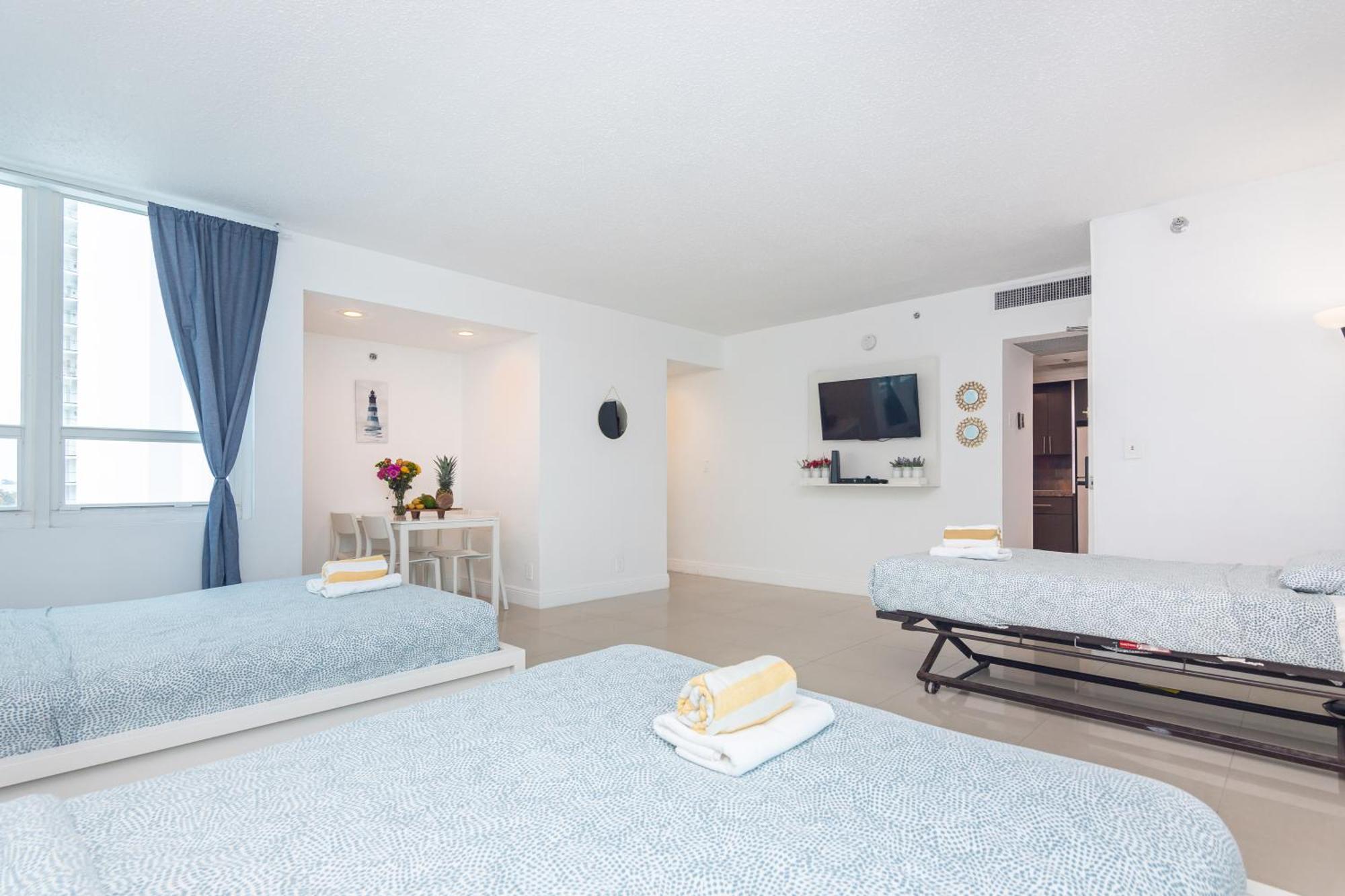 מיאמי ביץ' Girasole Rentals Suites חדר תמונה