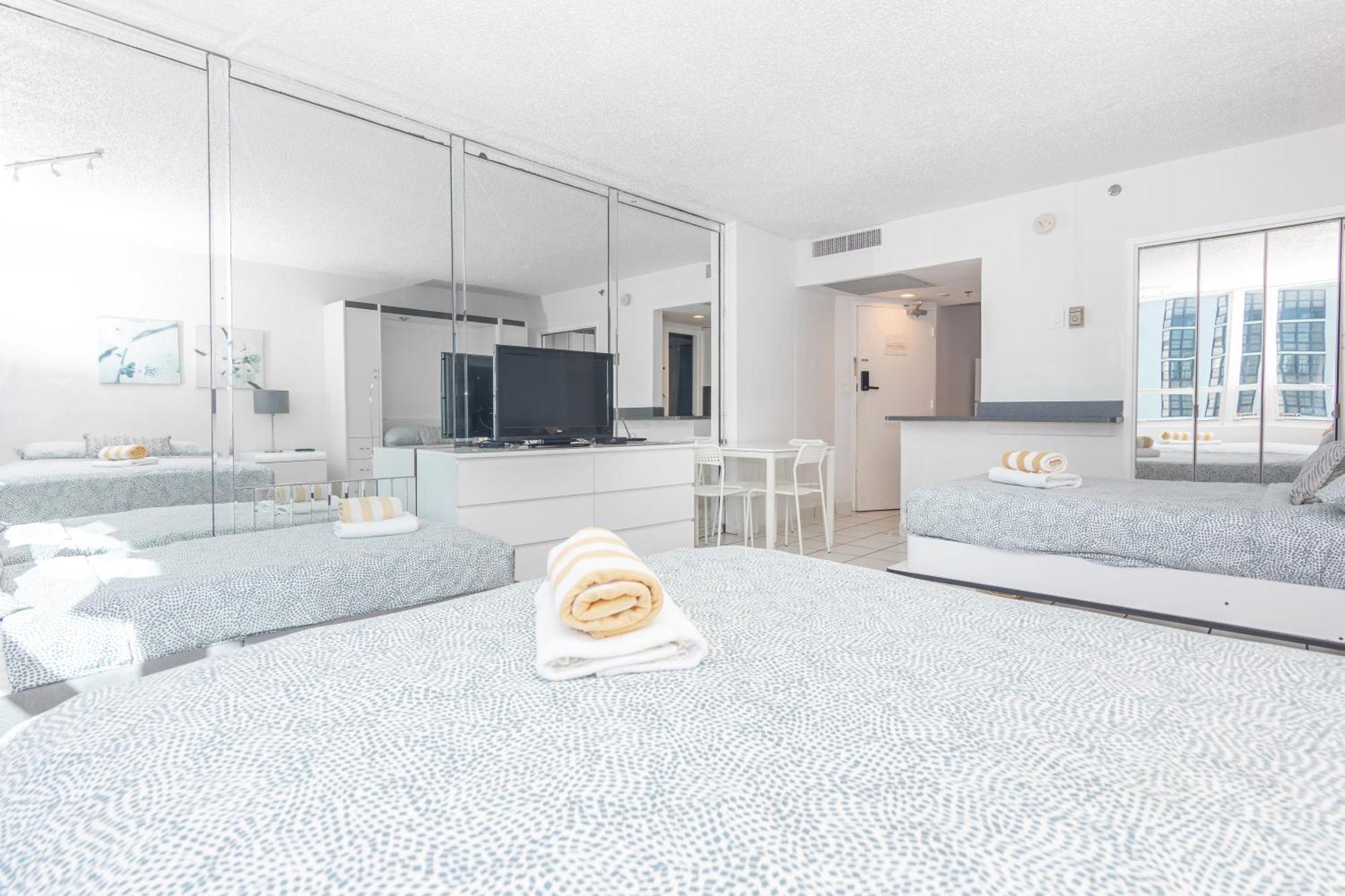 מיאמי ביץ' Girasole Rentals Suites חדר תמונה