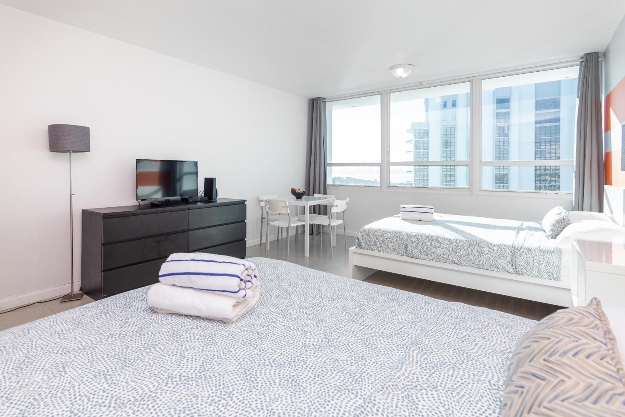 מיאמי ביץ' Girasole Rentals Suites חדר תמונה