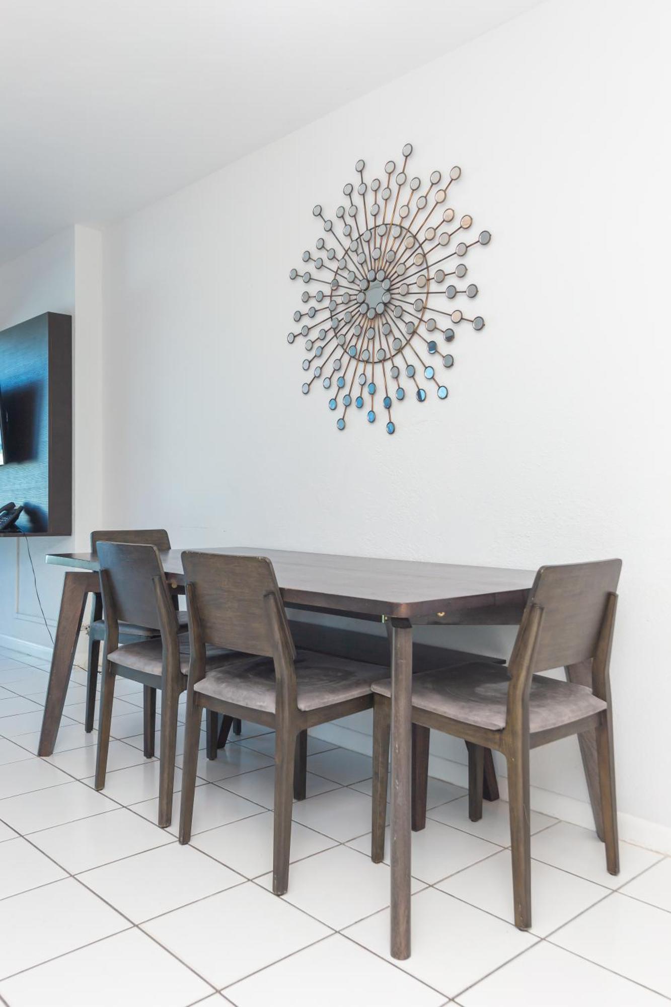 מיאמי ביץ' Girasole Rentals Suites חדר תמונה